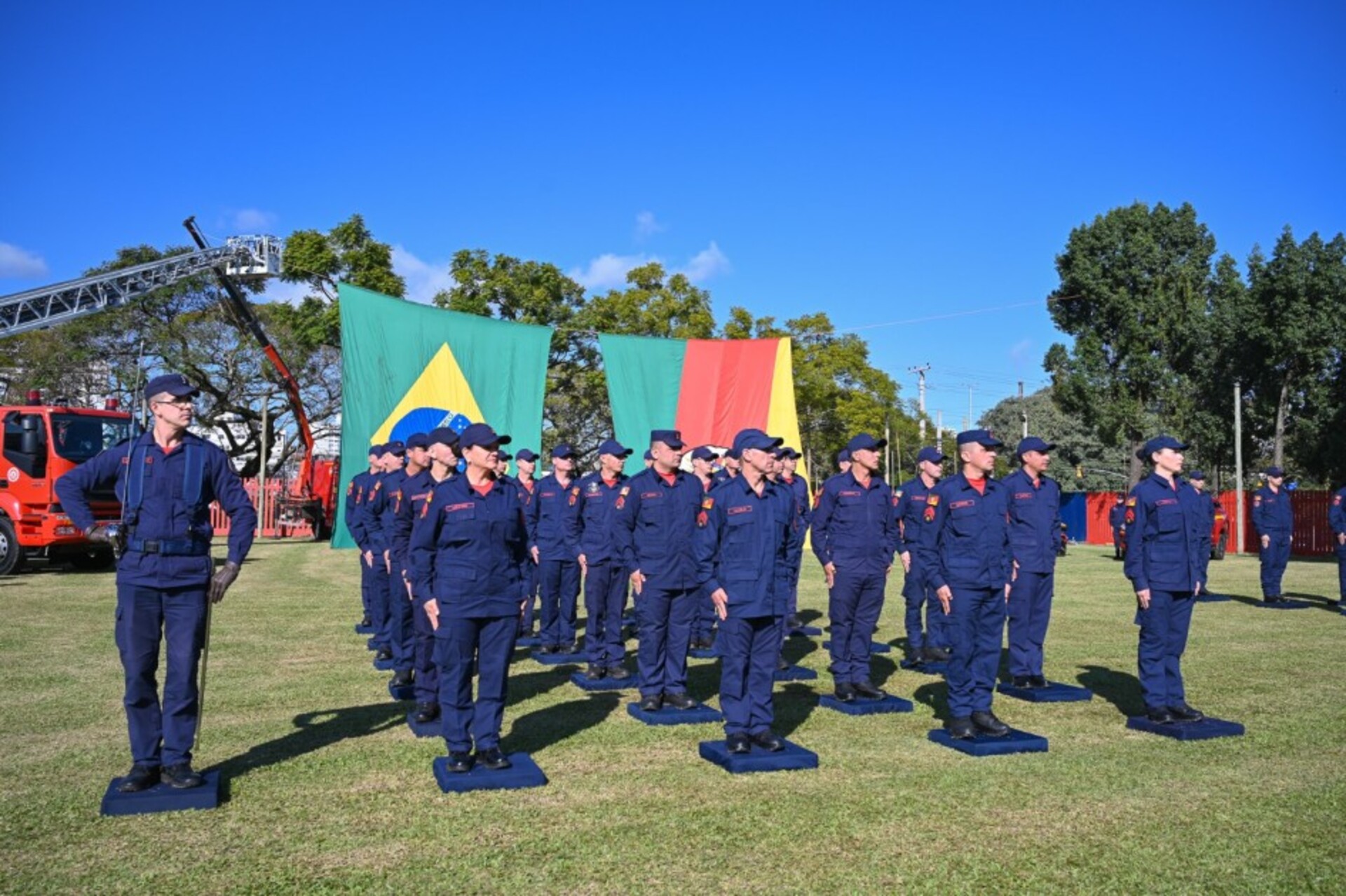 OAB Barro Preto - Corpo de Bombeiros forma 52 primeiros-sargentos