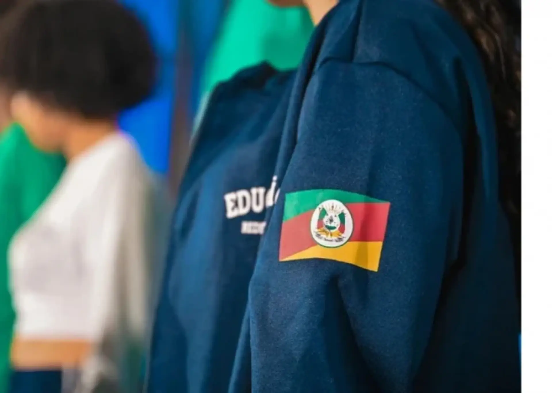 OAB Barro Preto - Bancada do PT/PCdoB exige responsabilização de empresa por atraso no fornecimento de uniformes escolares