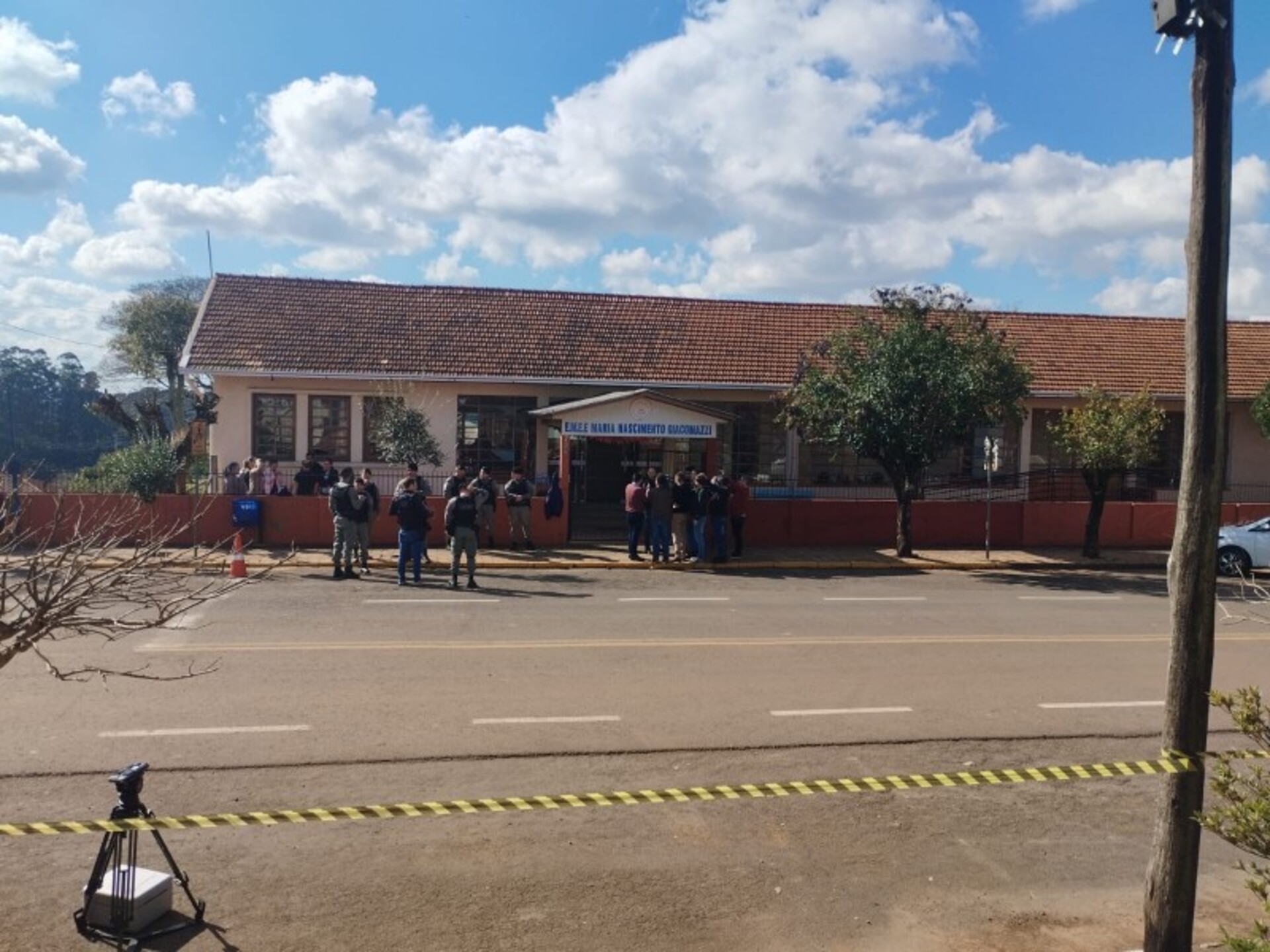OAB Barro Preto - Adolescente invade escola, mata criança e fere duas pessoas