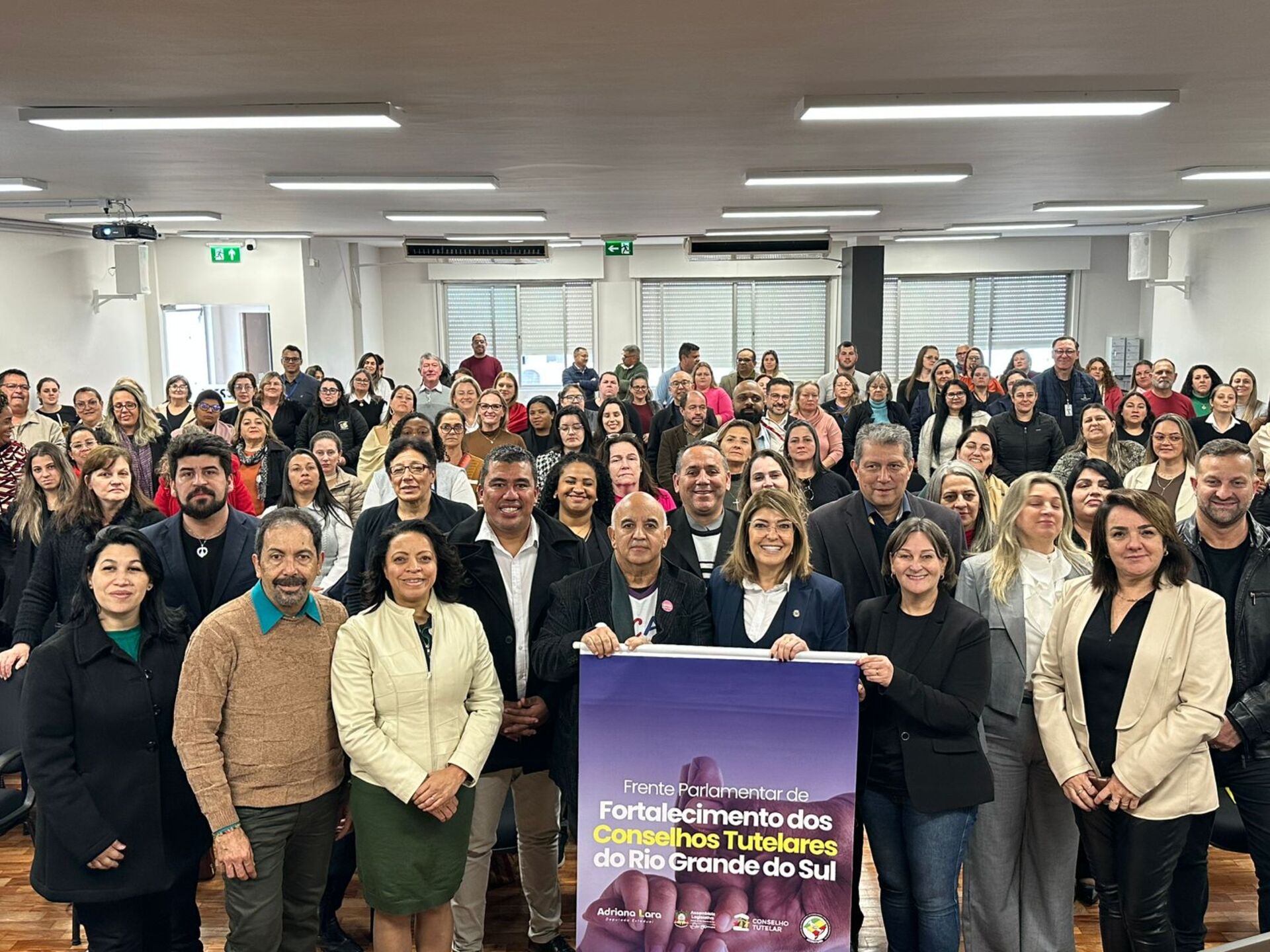 OAB Barro Preto - Adriana instala Frente Parlamentar pelo Fortalecimento dos Conselhos Tutelares