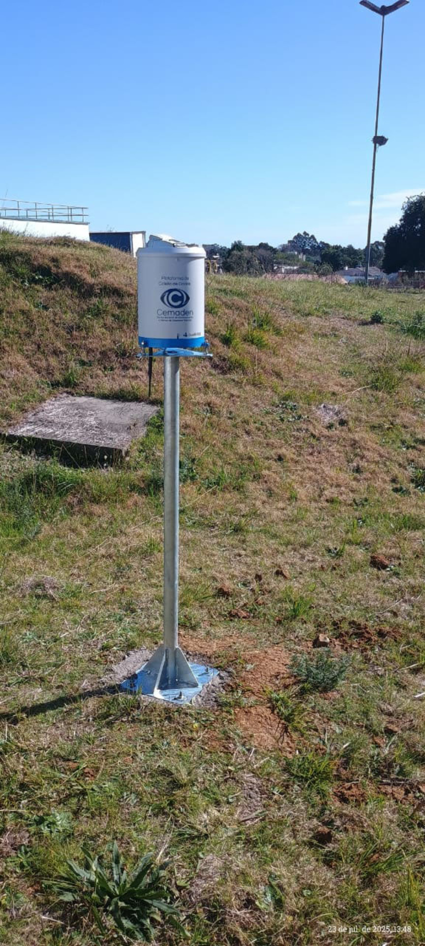 OAB Barro Preto - Bagé recebe pluviômetros automáticos