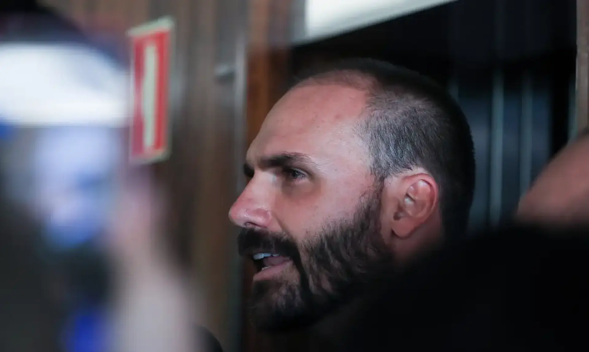 OAB Barro Preto - PT pede suspensão do mandato de Eduardo Bolsonaro