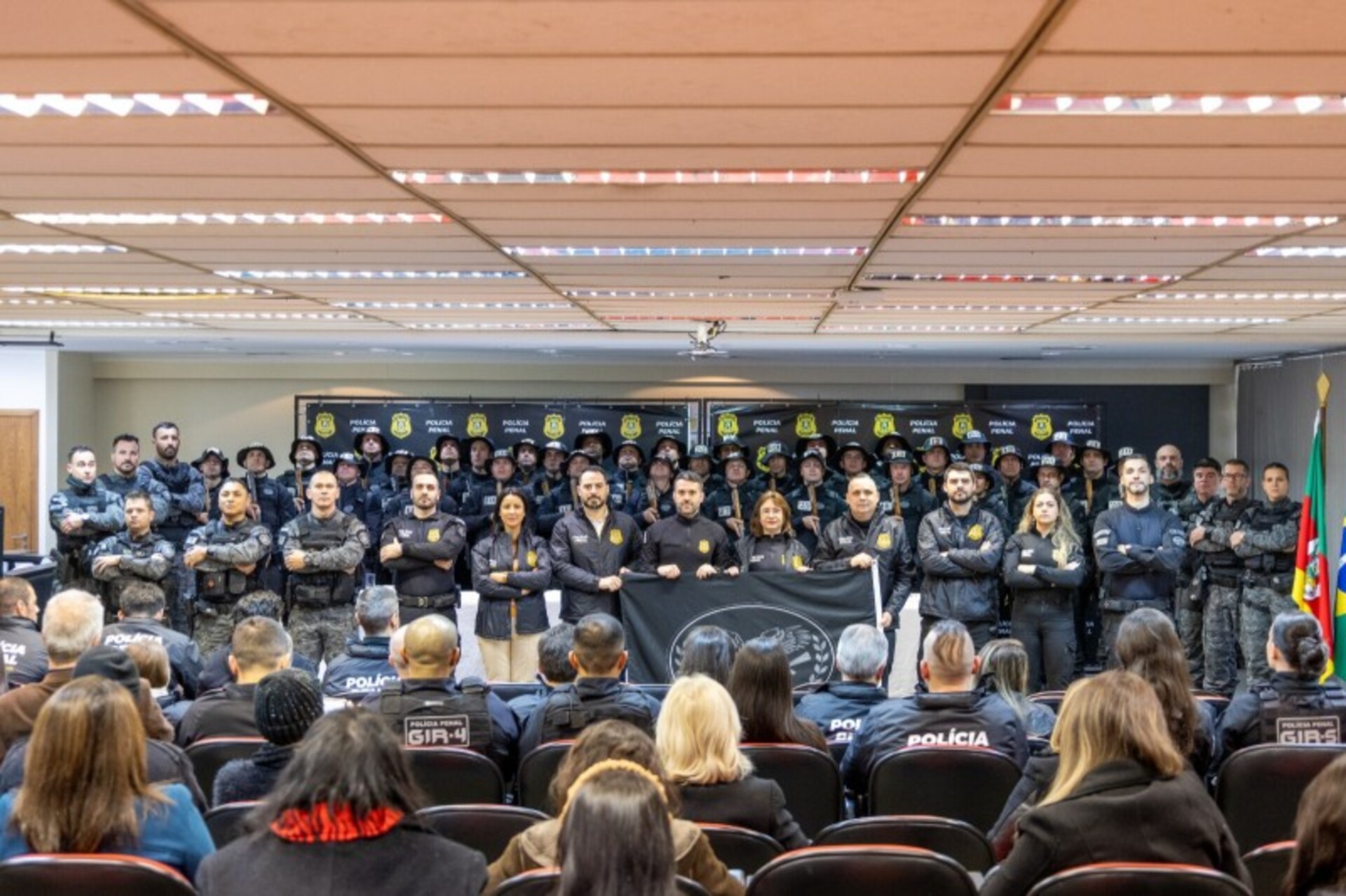 OAB Barro Preto - Curso de Alto Risco forma 34 agentes da Polícia Penal