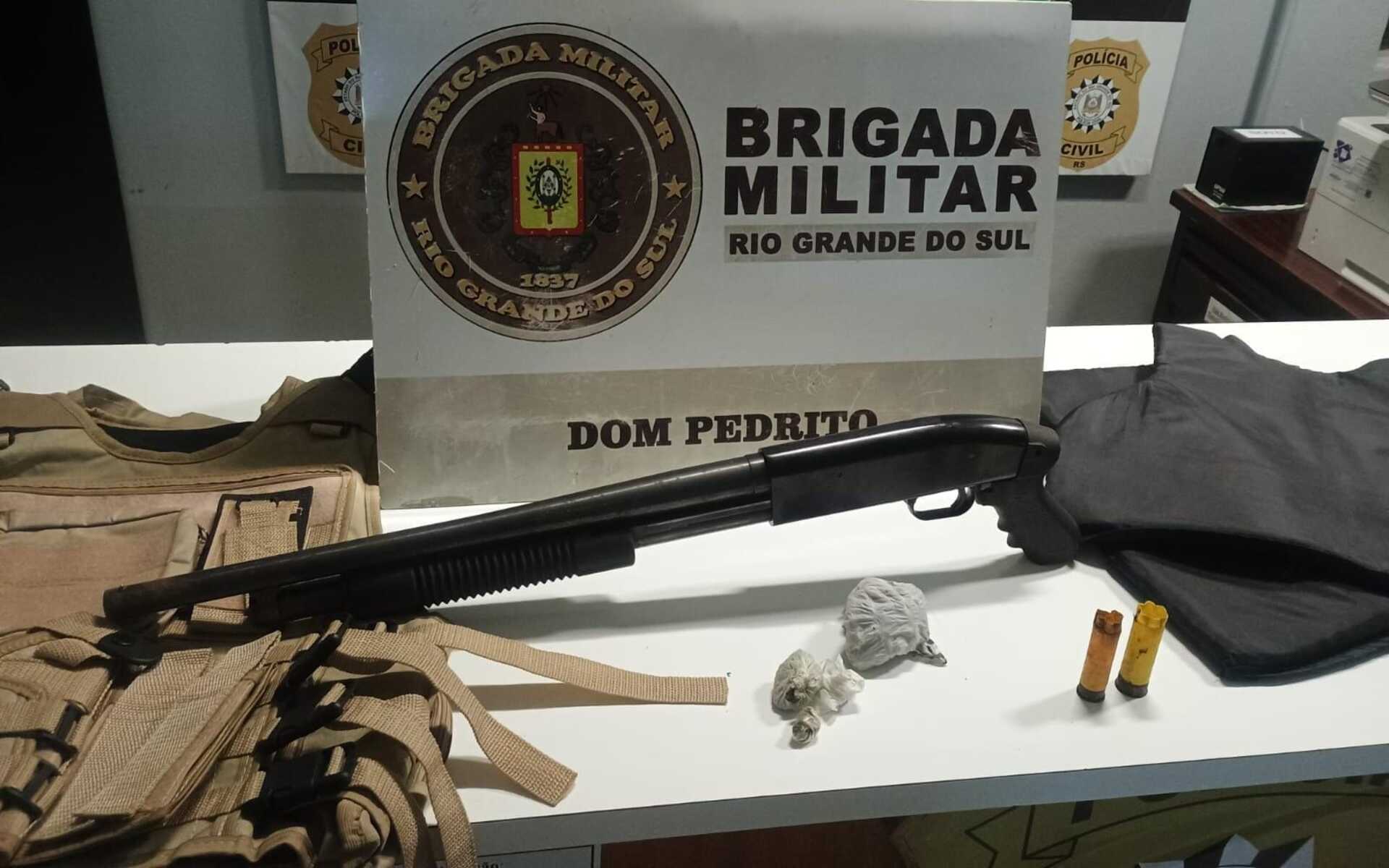 OAB Barro Preto - Polícia apreende espingarda em Dom Pedrito
