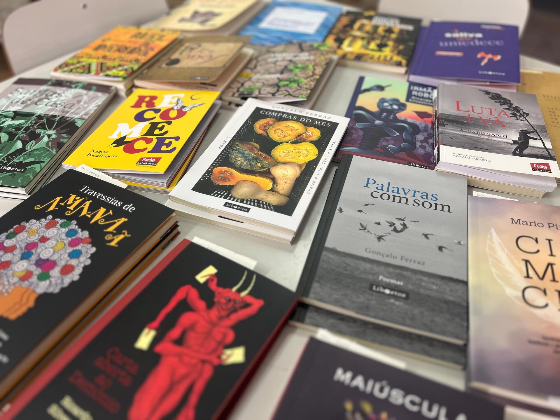 OAB Barro Preto - Biblioteca Pública recebe 433 novos livros