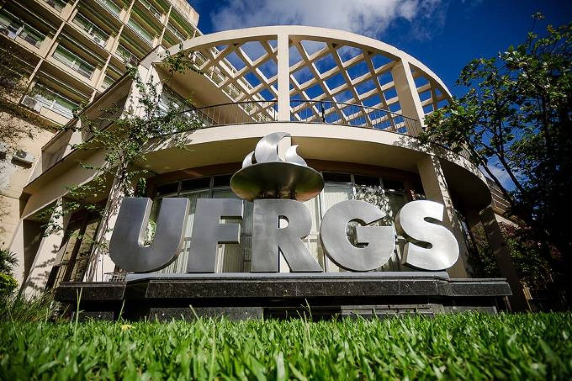 OAB Barro Preto - UFRGS abre concurso para professores do Colégio de Aplicação