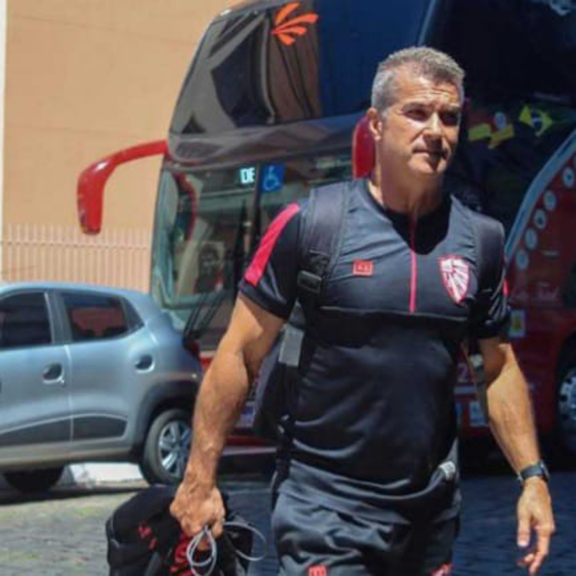 Telles retorna ao Lobão para a Copinha