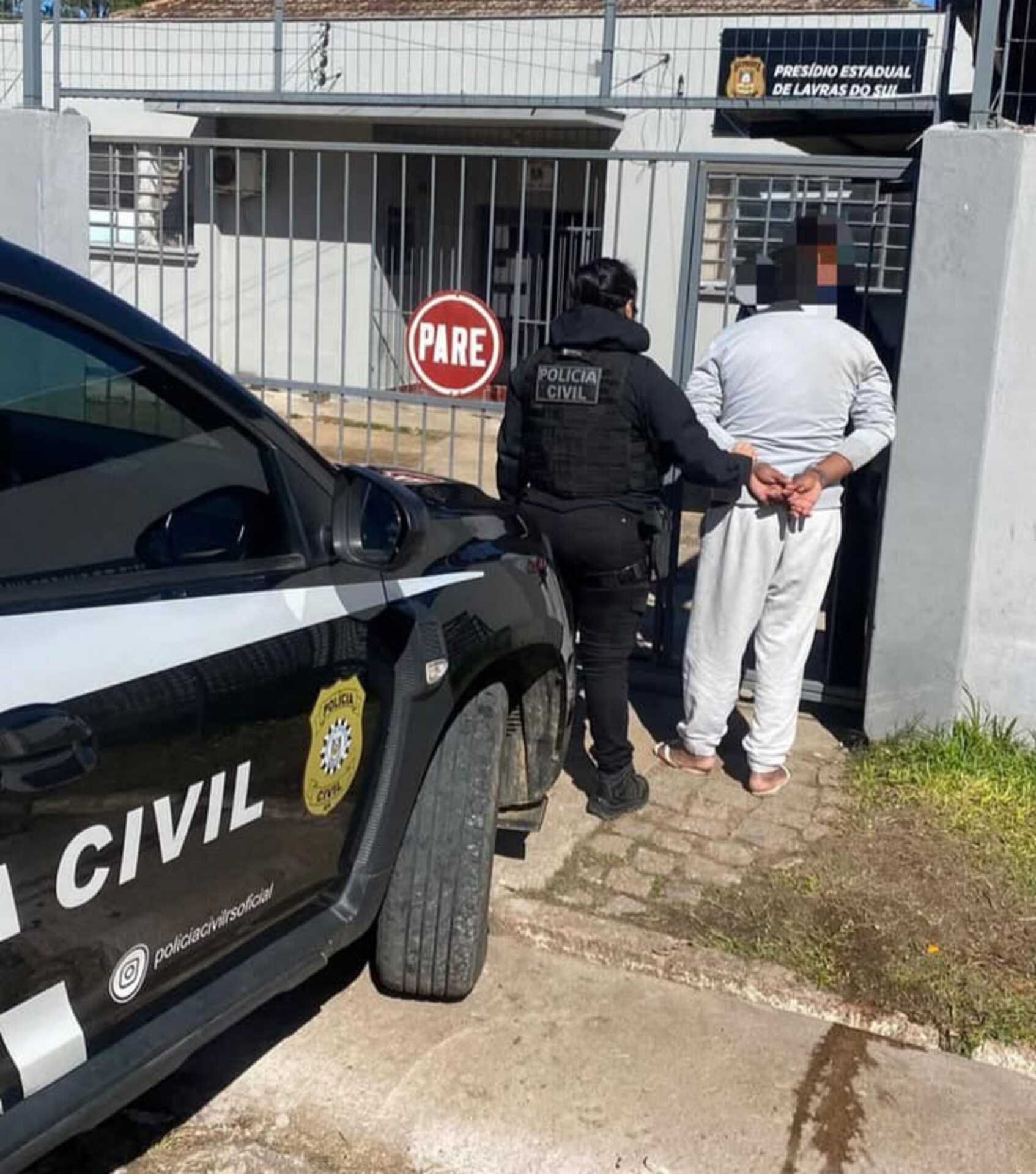 OAB Barro Preto - Acusado de agredir companheira é preso em Lavras do Sul