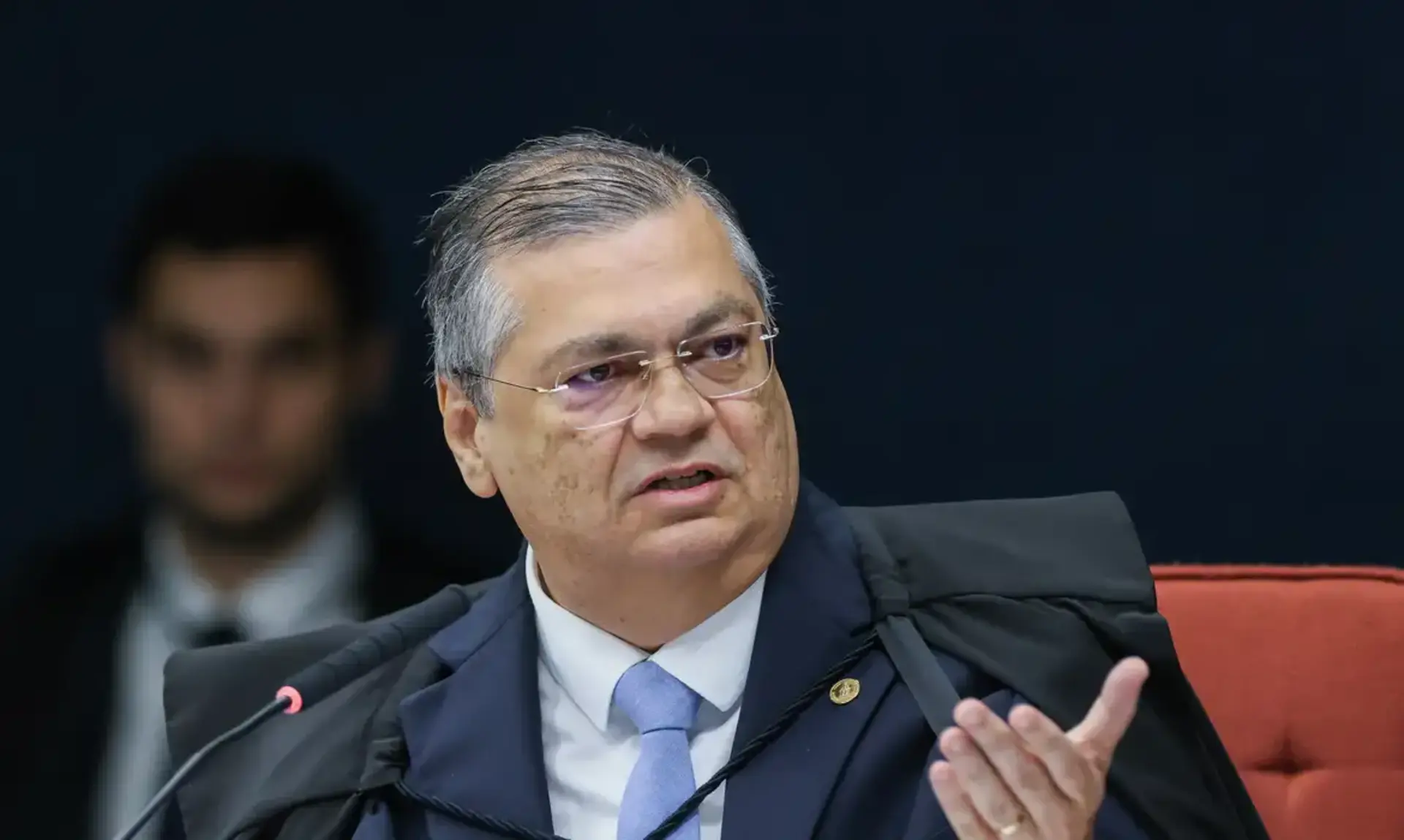 OAB Barro Preto - Dino manda PF investigar R$ 694 milhões em emendas parlamentares