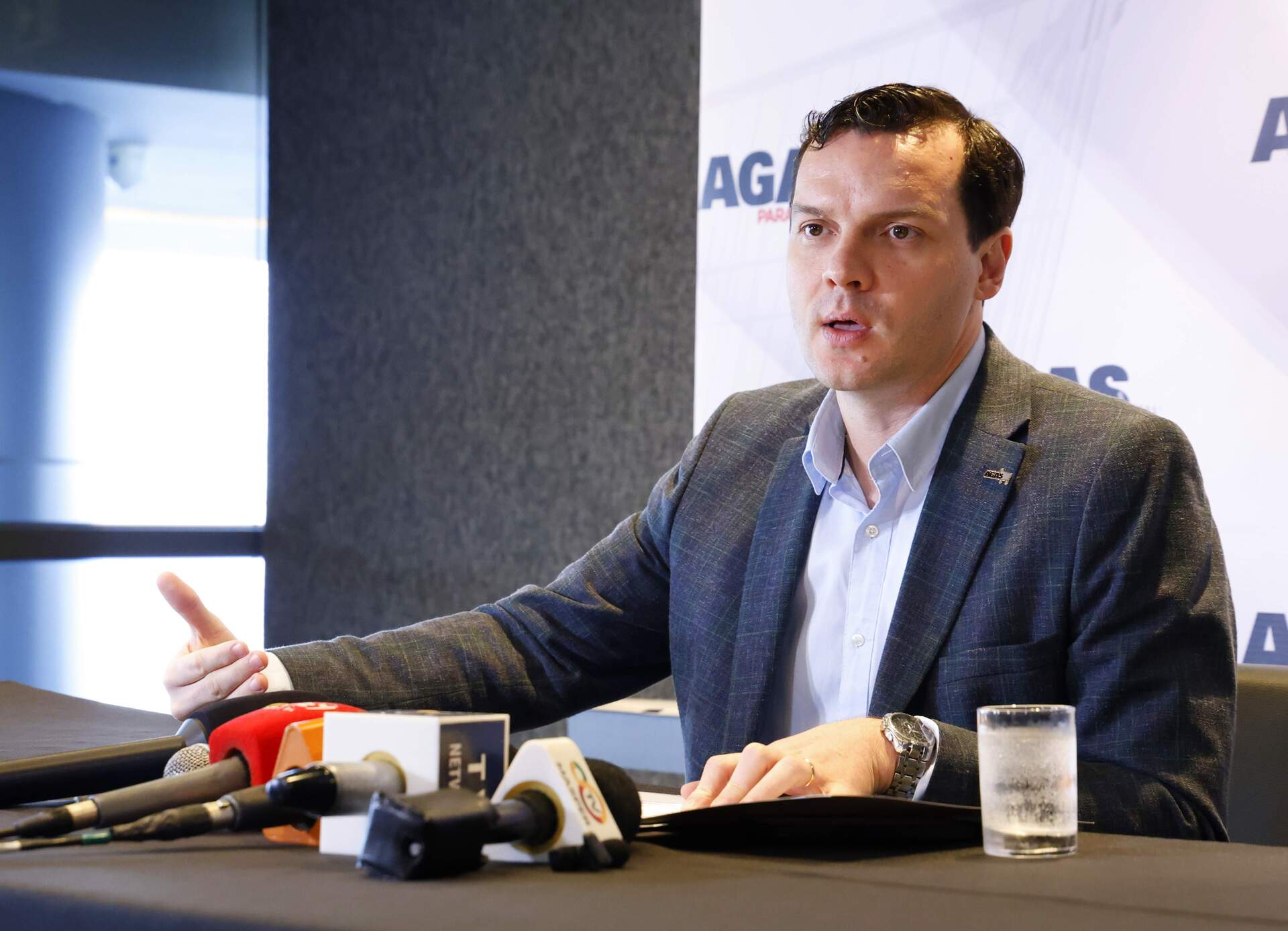 OAB Barro Preto - Peruzzo Junior toma posse e projeta crescimento da AGAS
