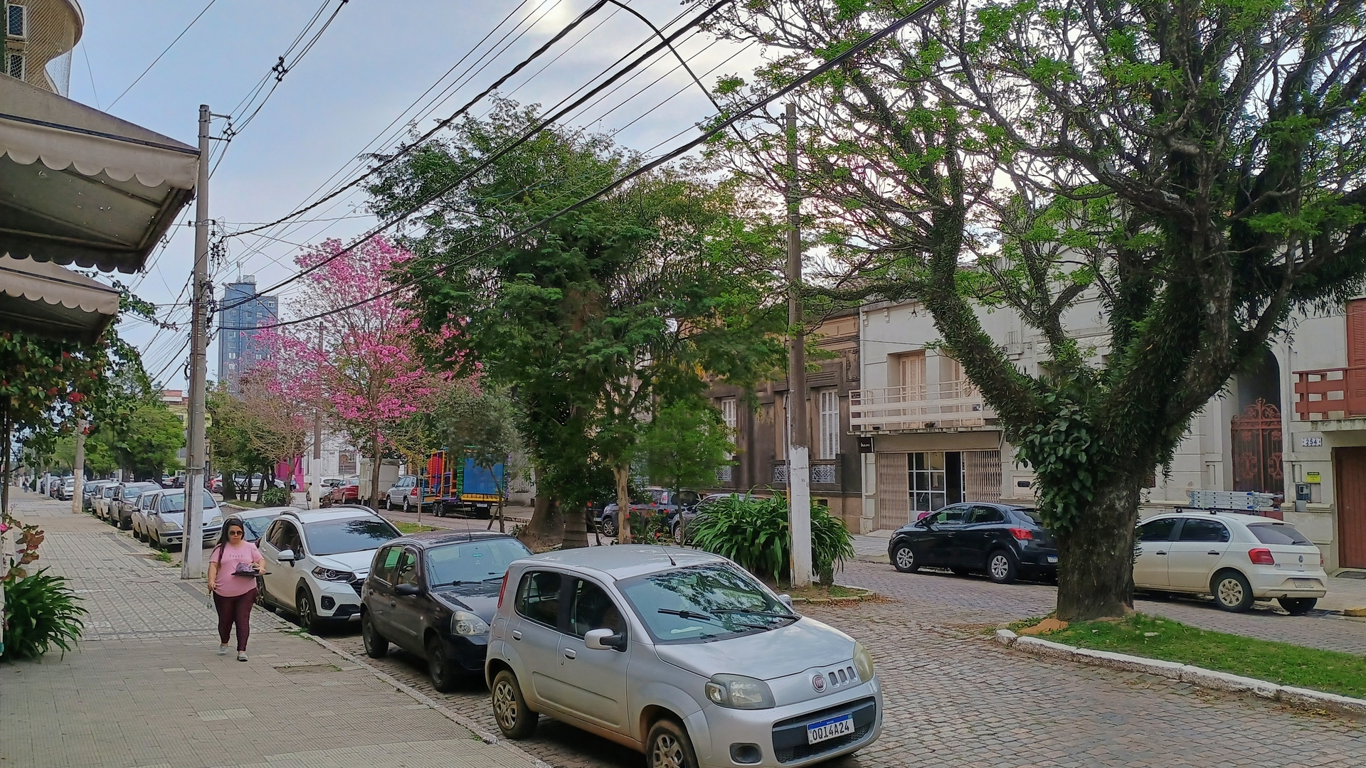 OAB Barro Preto - Frente fria traz risco de temporais e granizo