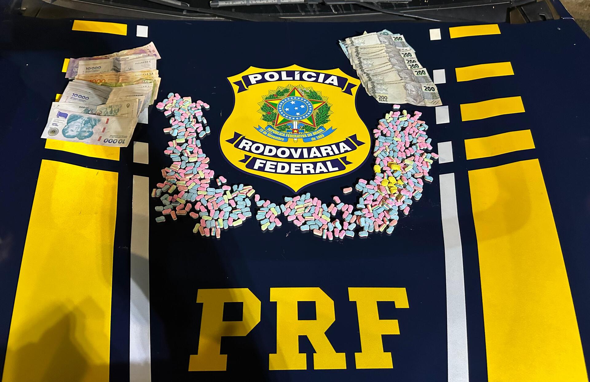 OAB Barro Preto - Traficante é preso com 500 comprimidos de ecstasy na cueca