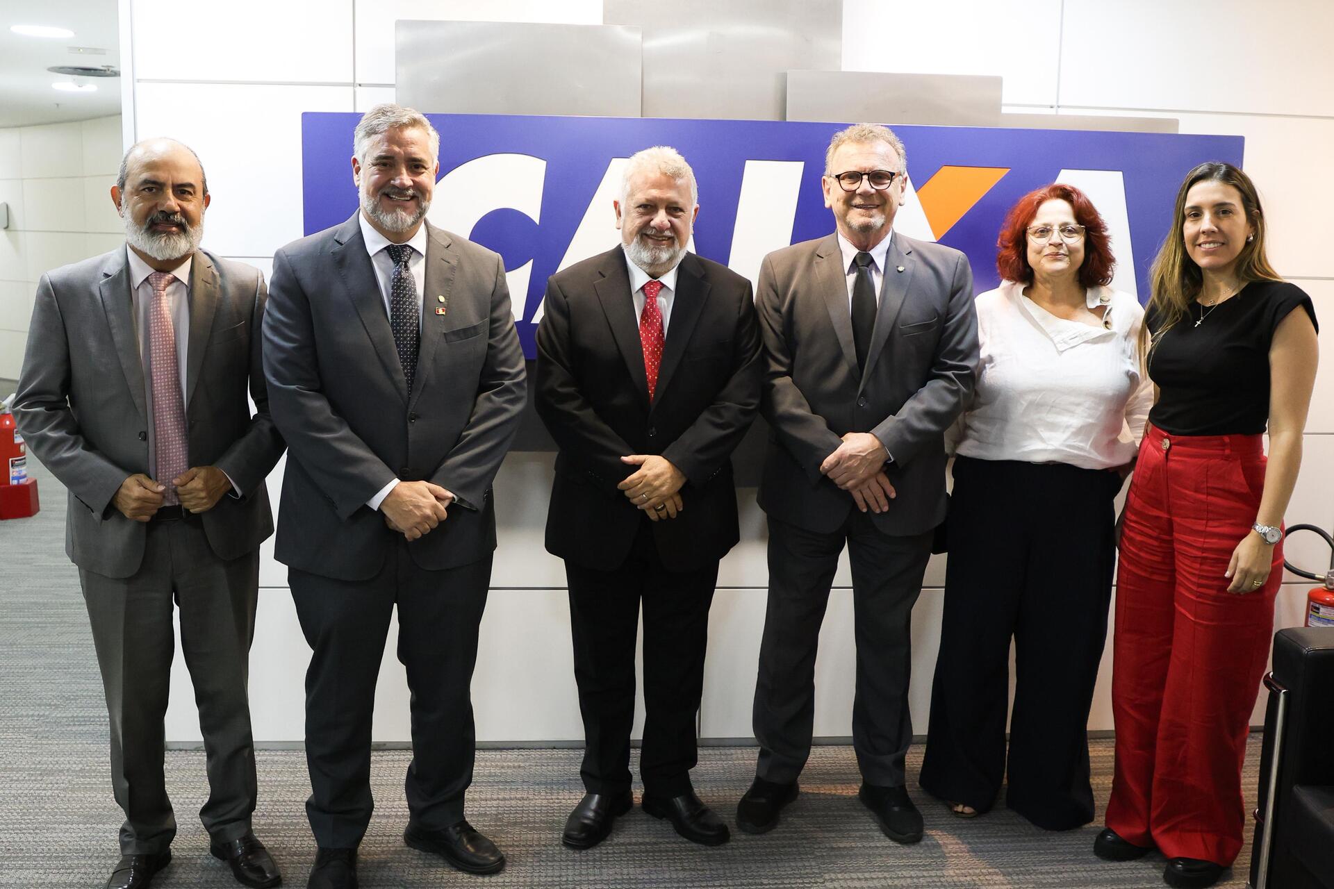 OAB Barro Preto - Mainardi apresenta projetos habitacionais à Caixa Econômica