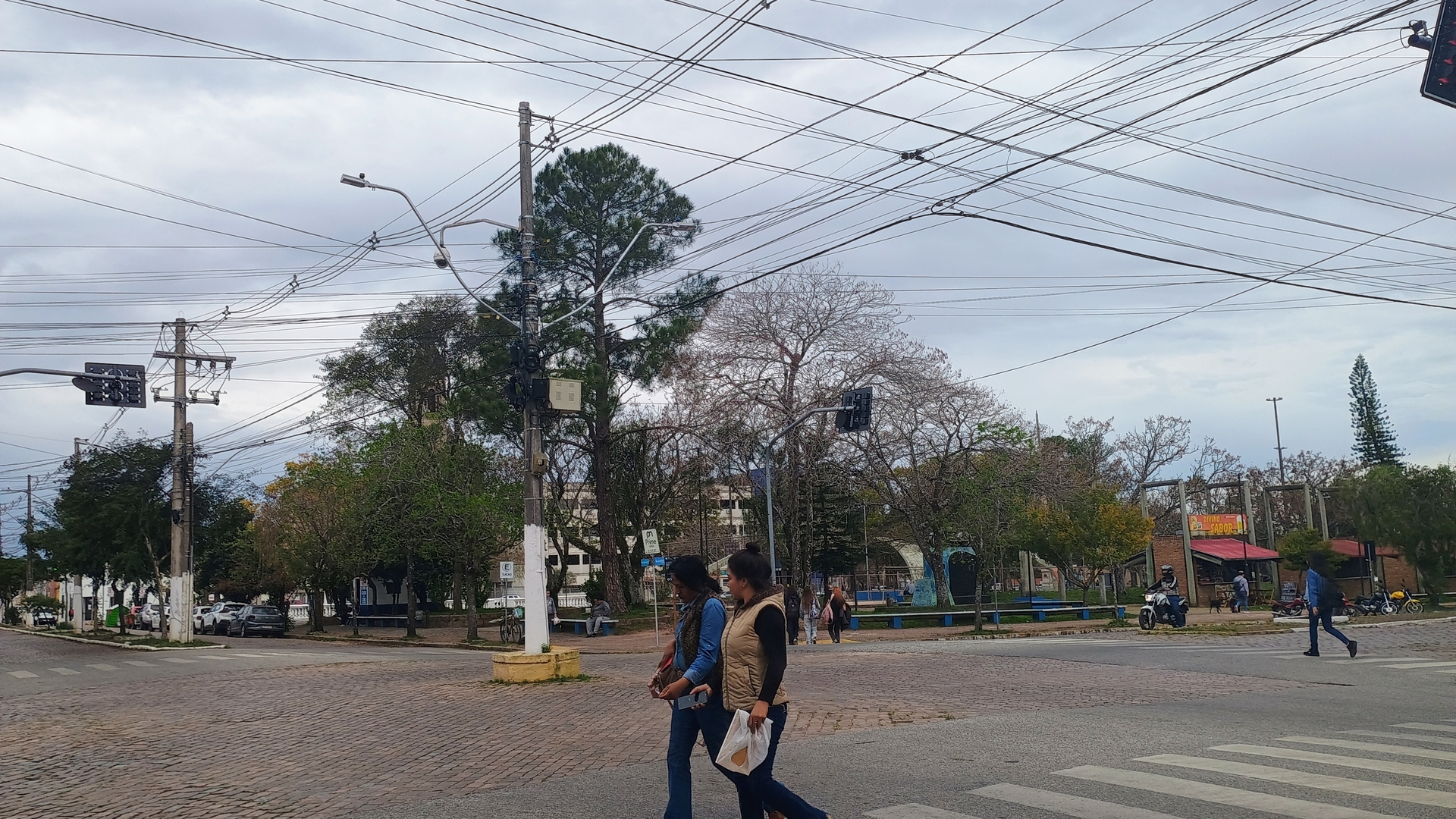 Semana começa quente e termina com apenas 1°C