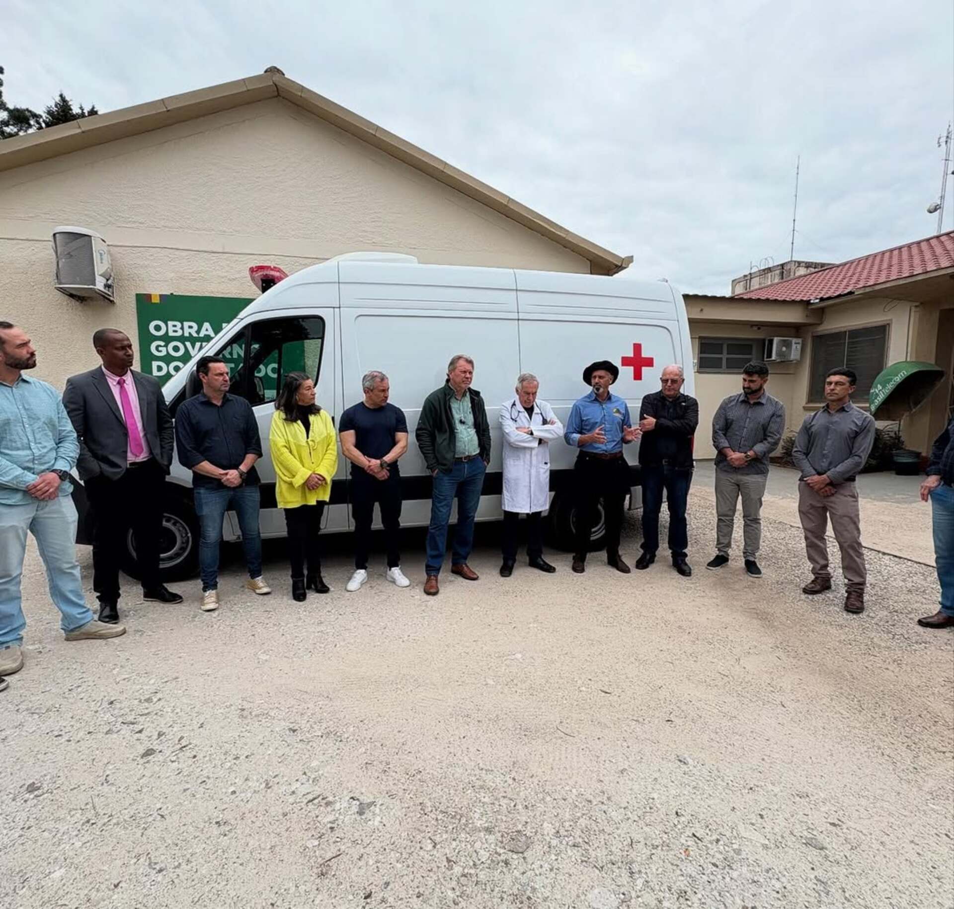 OAB Barro Preto - Hospital Colônia Nova recebe nova ambulância