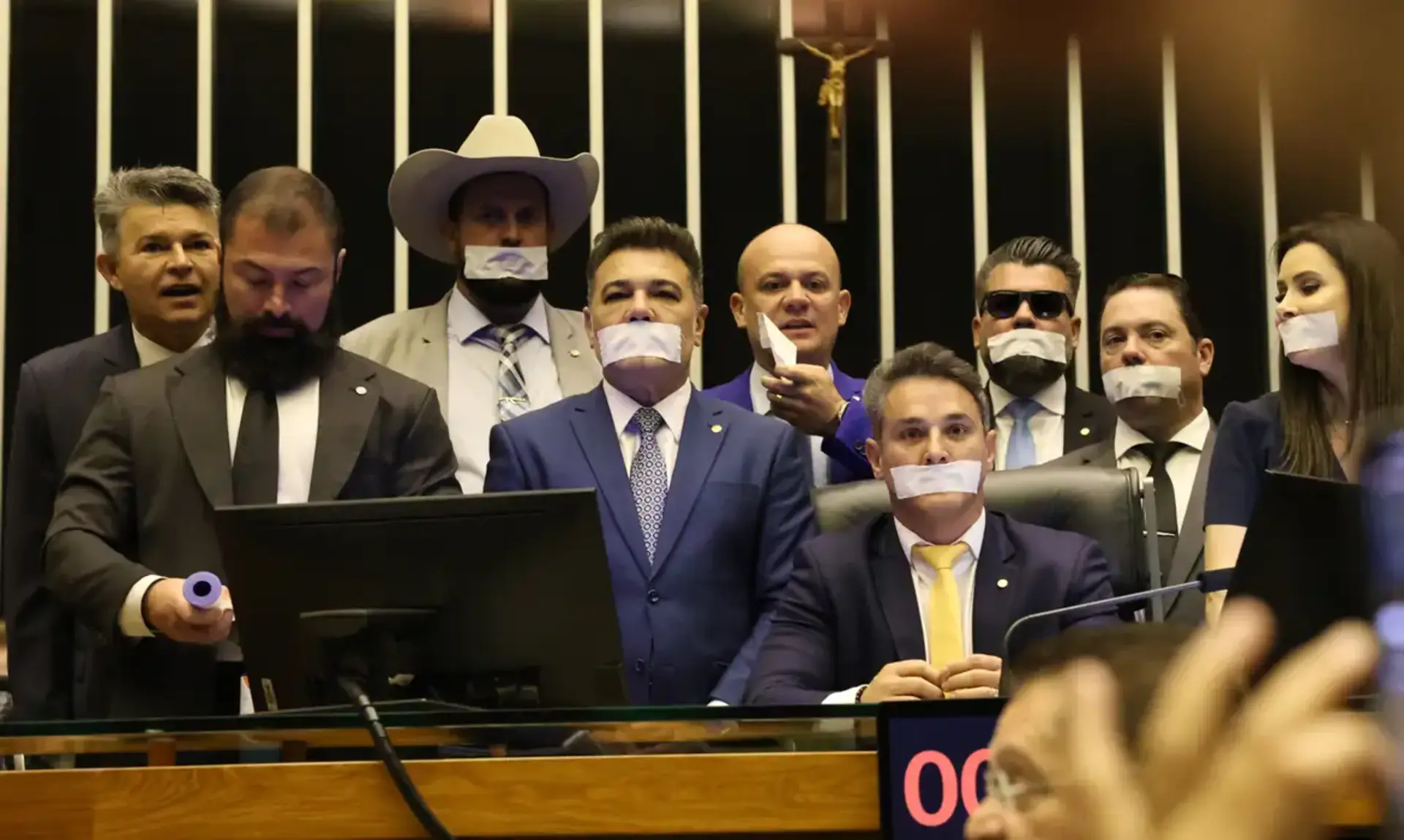 OAB Barro Preto - Conselho de Ética abre processo contra deputados envolvidos em motim