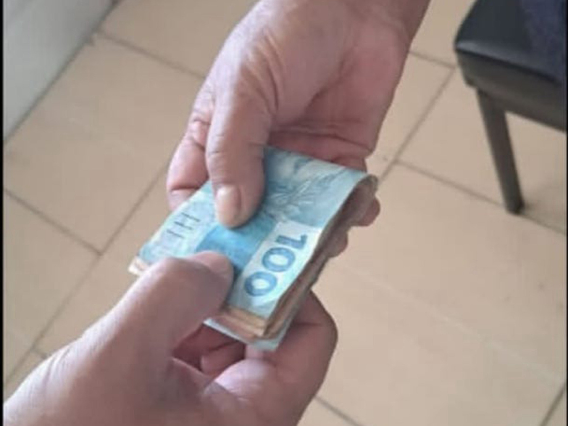 OAB Barro Preto - Homem furta e devolve R$ 500 após ser intimado