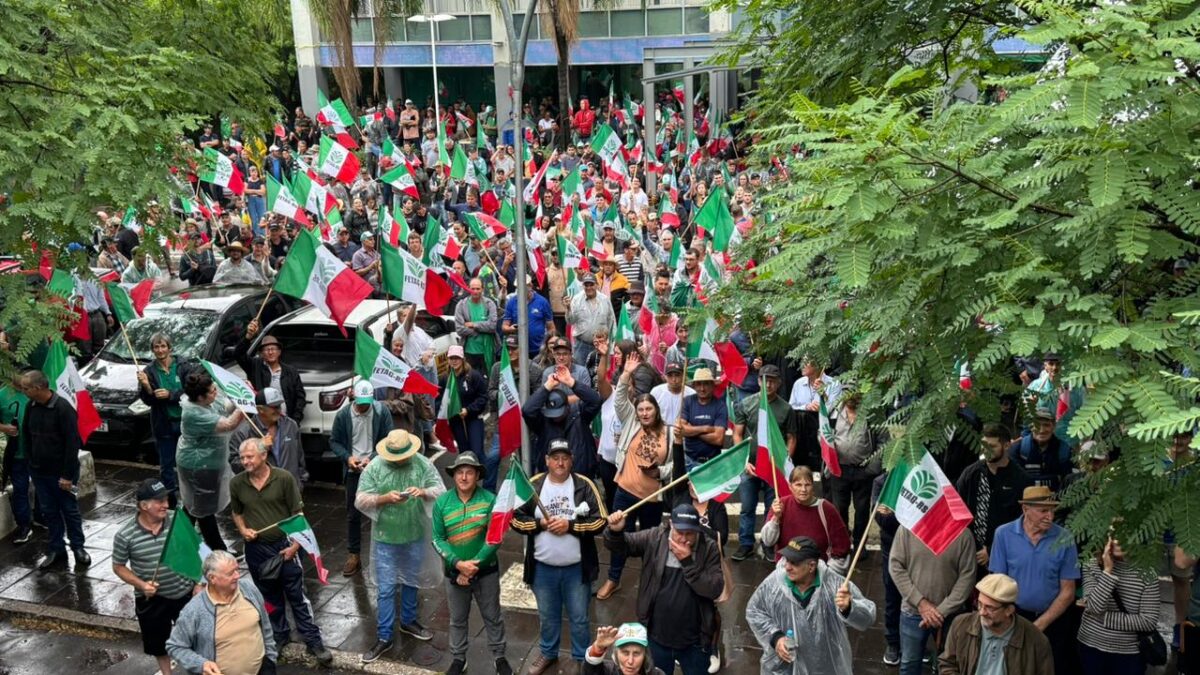 OAB Barro Preto - Agricultores pedem soluções em manifestação no Piratini
