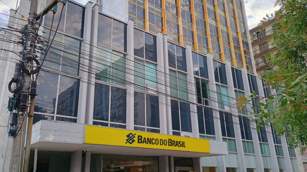 OAB Barro Preto - Banco do Brasil anuncia concurso com salários de até R$ 8 mil