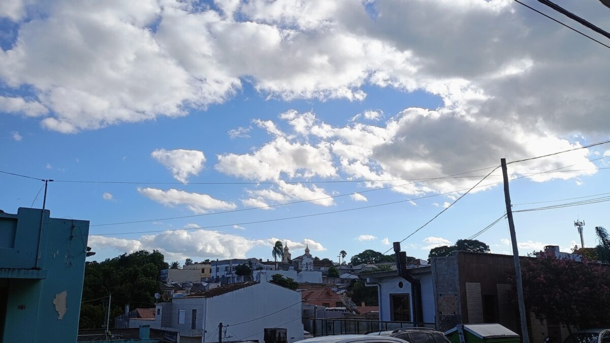 OAB Barro Preto - Frio fora de época deve persistir no Sul