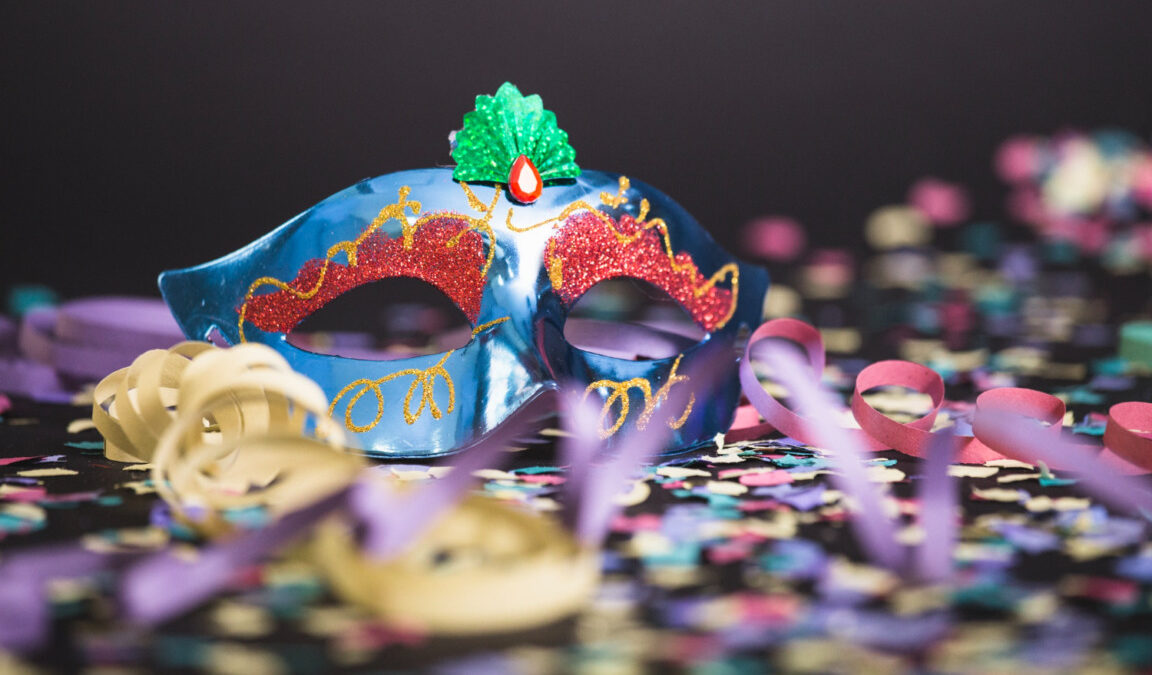 OAB Barro Preto - Bailes de Carnaval reúnem gerações em Bagé