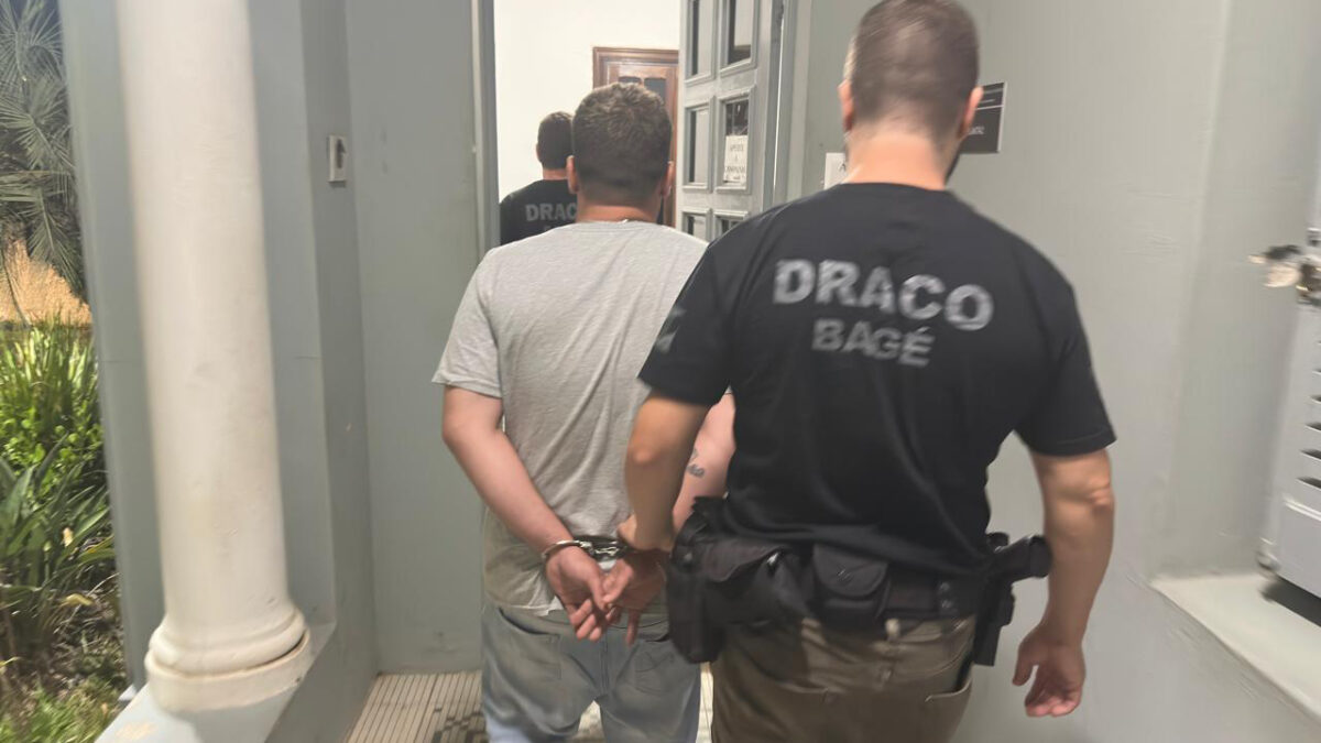 OAB Barro Preto - Homem com mandado por tráfico é preso em ação integrada